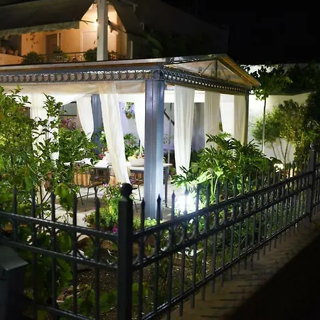 Apartmán Lf - Irene Thebes